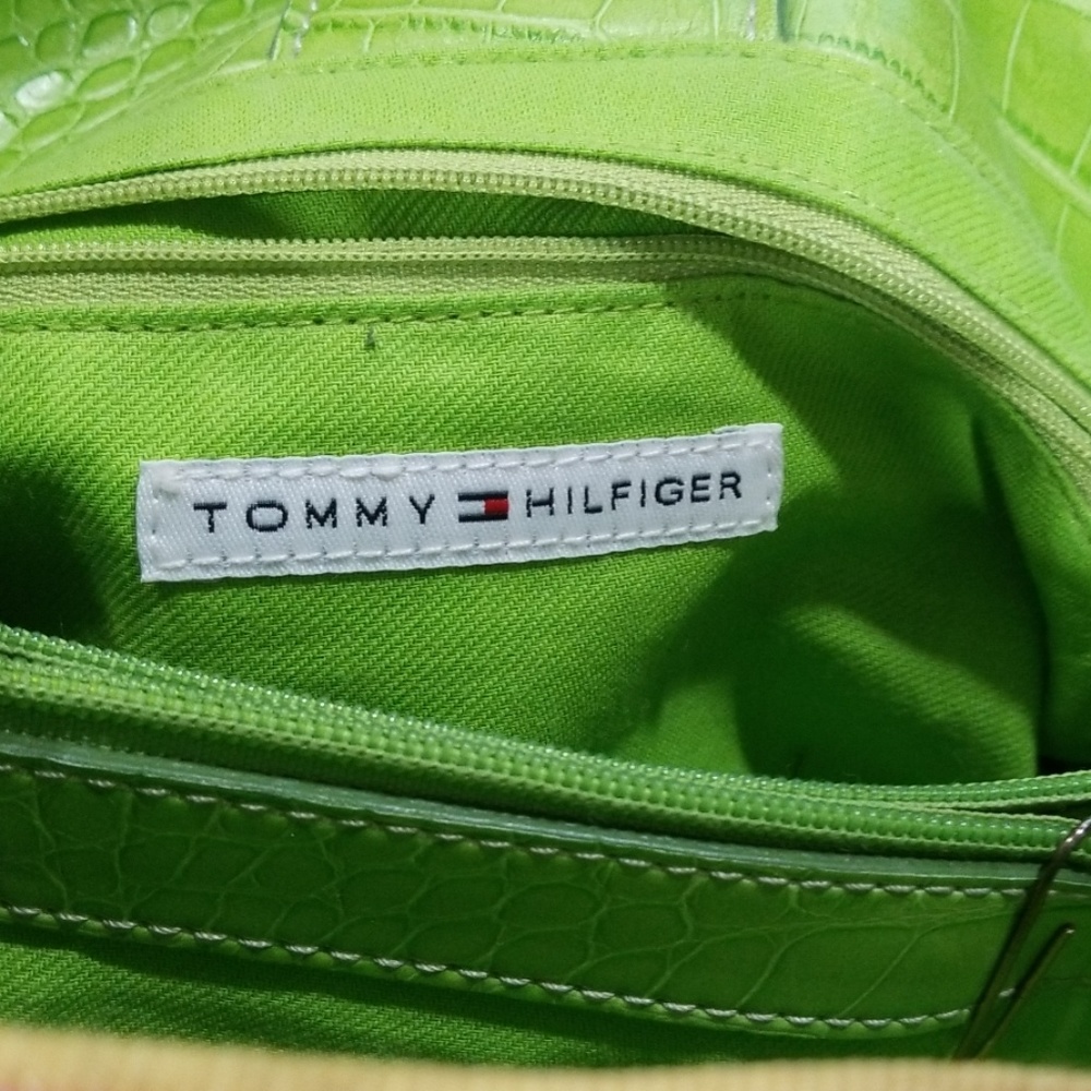 Tommy Hilfiger Purse - Picture 5 of 6